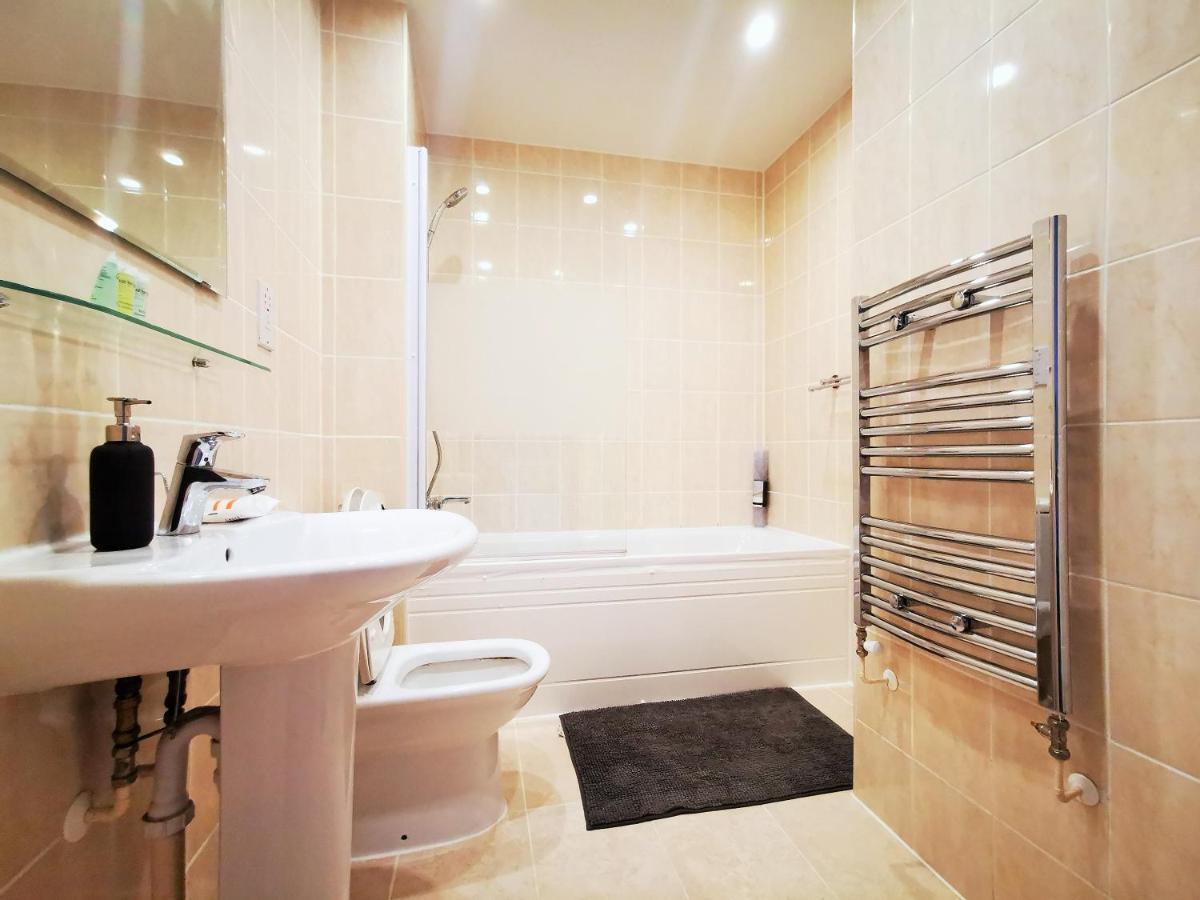 Lovely Holiday Home In Birmingham City Center 3 Bedrooms House By Hf Group Экстерьер фото